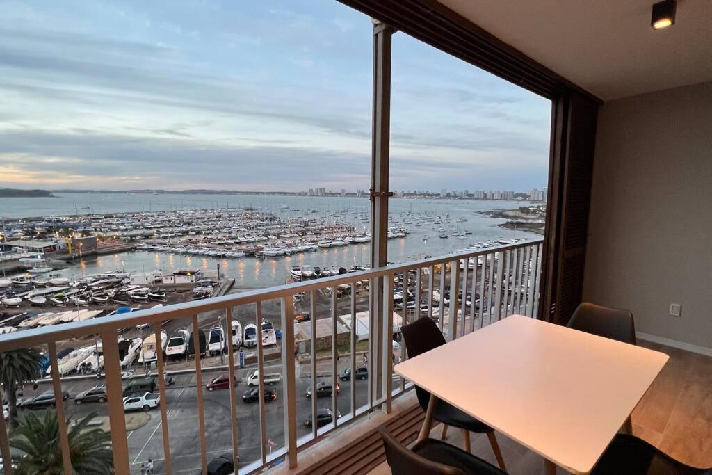 Apartamento Moderno Con Excelente Vista Al Puerto Apartment Punta del Este Ngoại thất bức ảnh